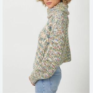 Mystree Alluv Place Multi-Color Chunky Knit Oversized Cropped Turtleneck
M (NWT)